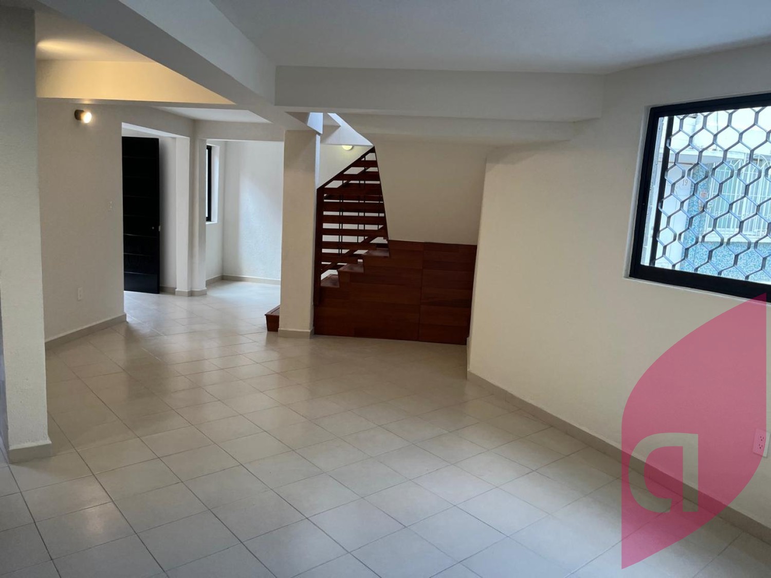 Venta Casa en Condominio completamente remodelada en Alcaldía Coyoacán  - foto 3